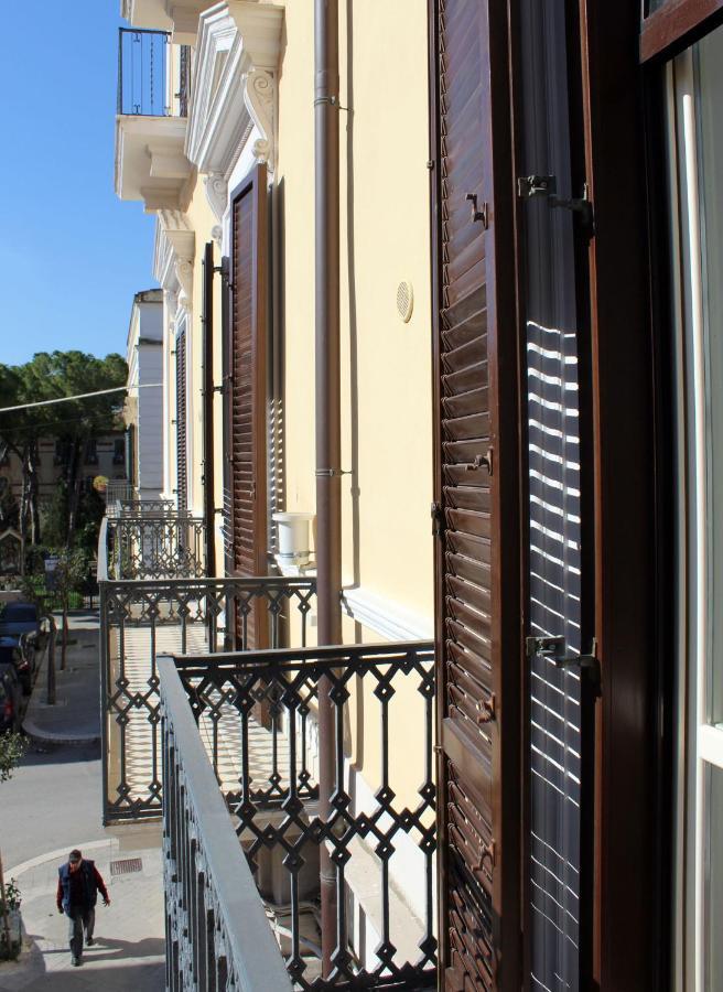 Dimora De Brado Bed and Breakfast Trani Exteriör bild