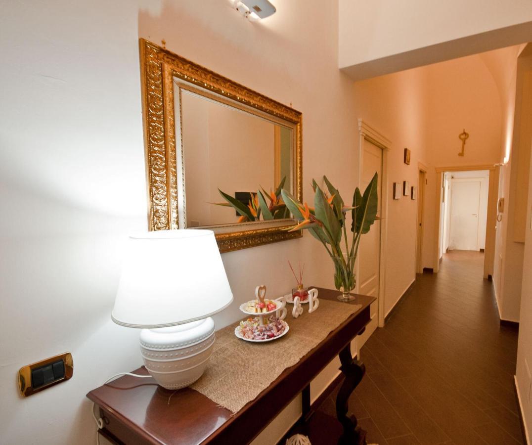 Dimora De Brado Bed and Breakfast Trani Exteriör bild