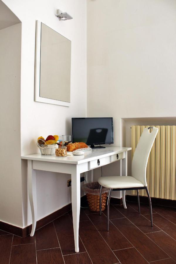 Dimora De Brado Bed and Breakfast Trani Exteriör bild
