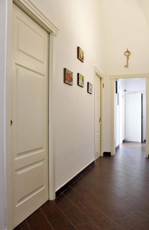 Dimora De Brado Bed and Breakfast Trani Exteriör bild